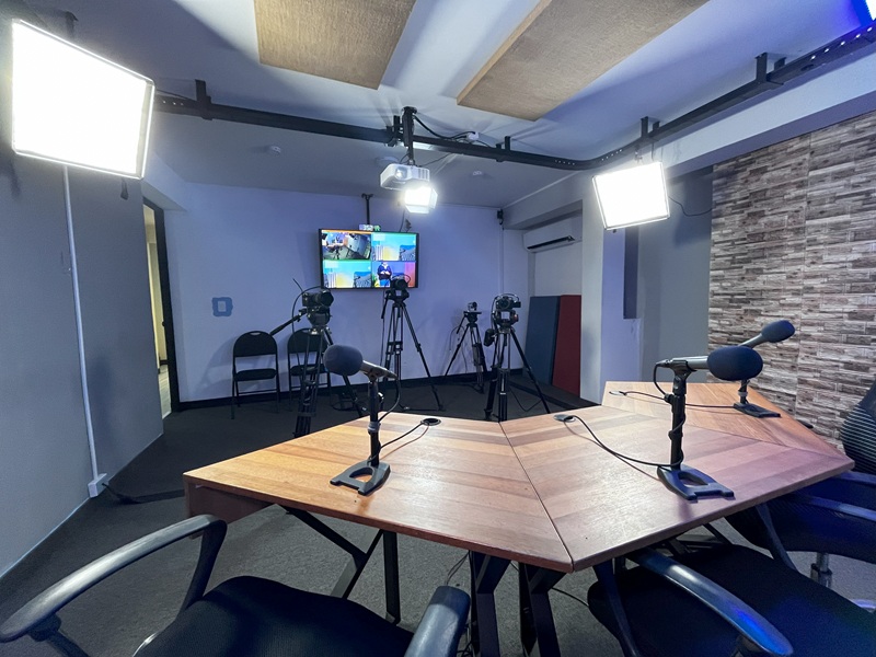 alquiler estudio studio podcast streaming coffe spot lima peru san borja e2 e2peru switcher